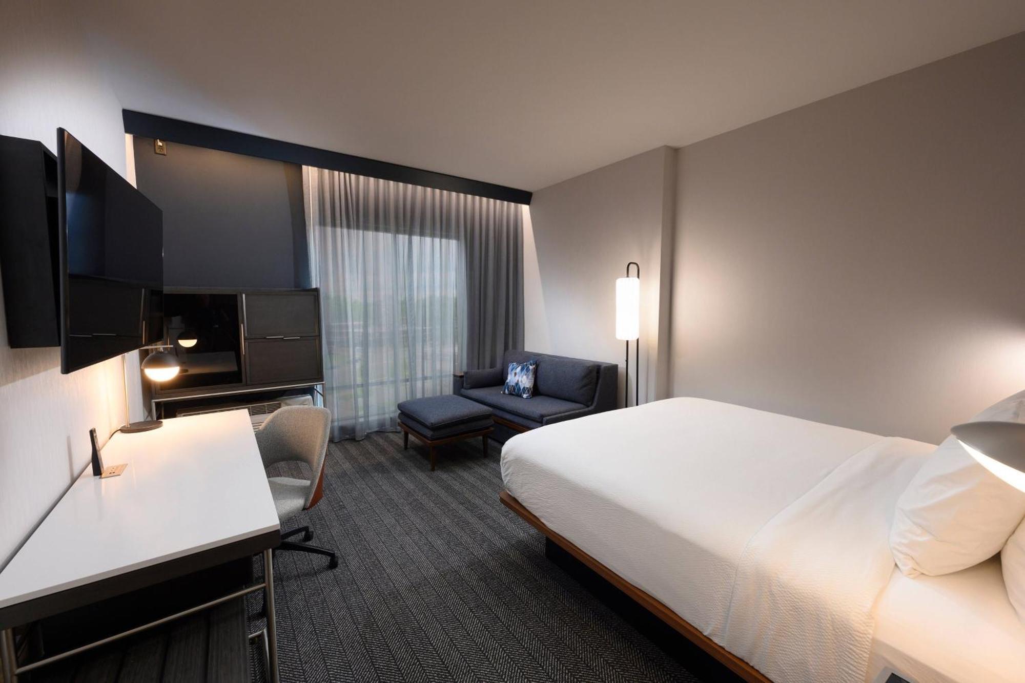 Courtyard By Marriott Charlotte Waverly Ballantyne Ngoại thất bức ảnh